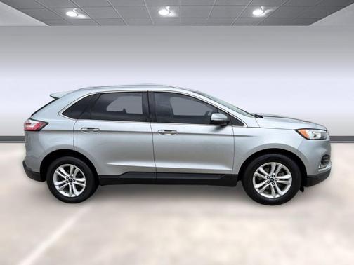 Iconic Silver Metallic 2020 Ford Edge SEL