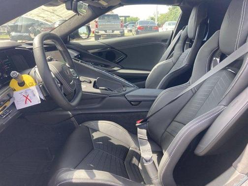 2025 Chevrolet Corvette Stingray w/3LT