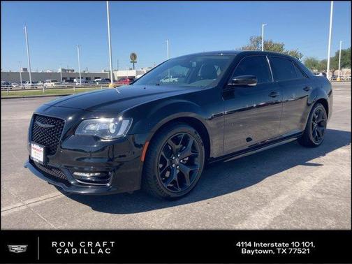 2022 Chrysler 300 Touring