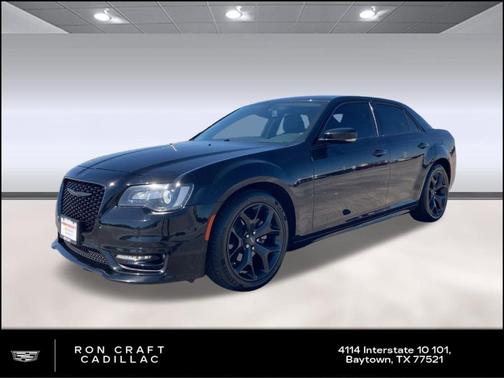 2022 Chrysler 300 Touring