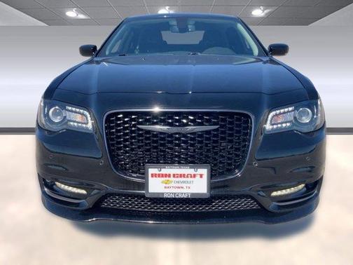 2022 Chrysler 300 Touring