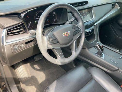 2017 Cadillac XT5 Premium Luxury