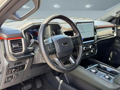 Star White Metallic Tri-Coat 2024 Ford Expedition Timberline