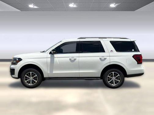 Star White Metallic Tri-Coat 2024 Ford Expedition Timberline