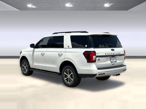 Star White Metallic Tri-Coat 2024 Ford Expedition Timberline