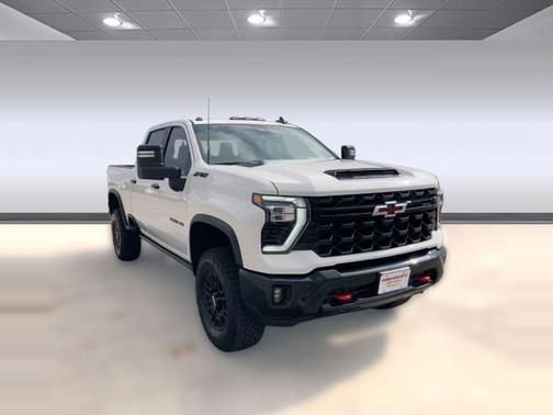 2026 Chevrolet Silverado 2500 Crew Cab, Standard Bed, XR2, 4WD