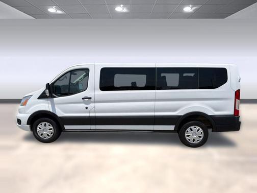 Oxford White 2022 Ford Transit-350 XLT