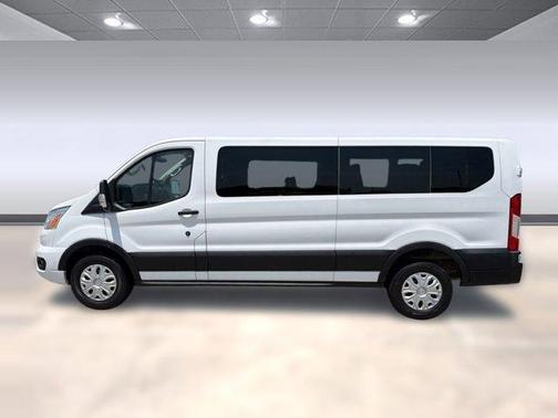 Oxford White 2022 Ford Transit-350 XLT