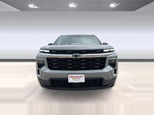 Sterling Gray Metallic 2026 Chevrolet Traverse LT