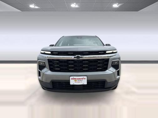 Sterling Gray Metallic 2026 Chevrolet Traverse LT