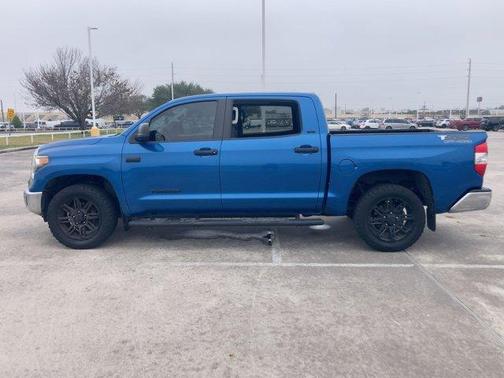 2018 Toyota Tundra SR5