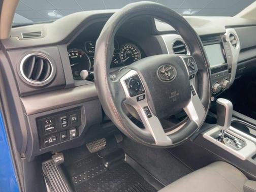 2018 Toyota Tundra SR5