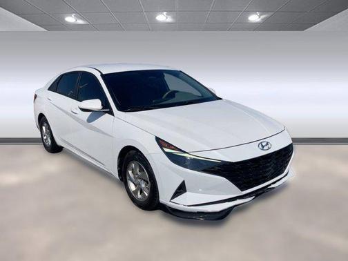 2021 Hyundai ELANTRA SE