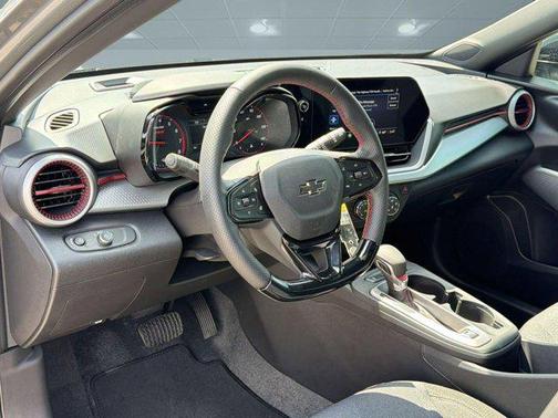 Sterling Gray Metallic 2026 Chevrolet Trax FWD 1RS