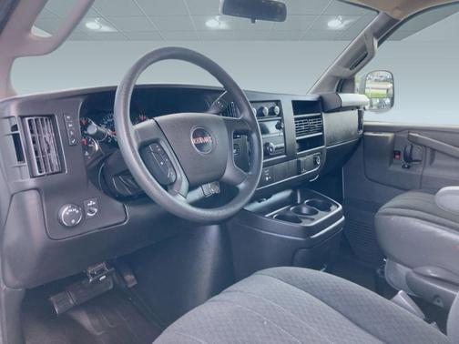 2023 GMC Savana 2500 Work Van