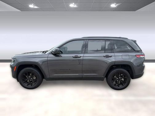 Baltic Gray Metallic Clearcoat 2024 Jeep Grand Cherokee Altitude