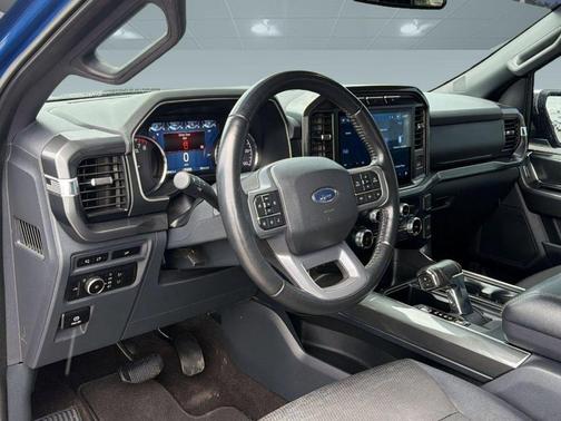 Blue 2022 Ford F-150 XLT