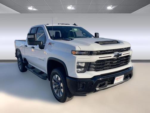 2026 Chevrolet Silverado 2500 Custom