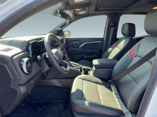 Summit White 2026 Chevrolet Colorado Z71