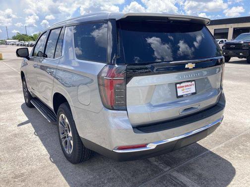 2025 Chevrolet Tahoe LS