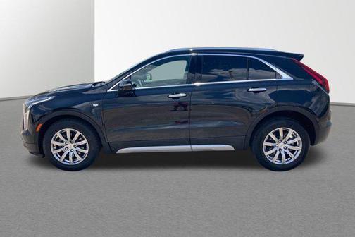 2022 Cadillac XT4 Premium Luxury