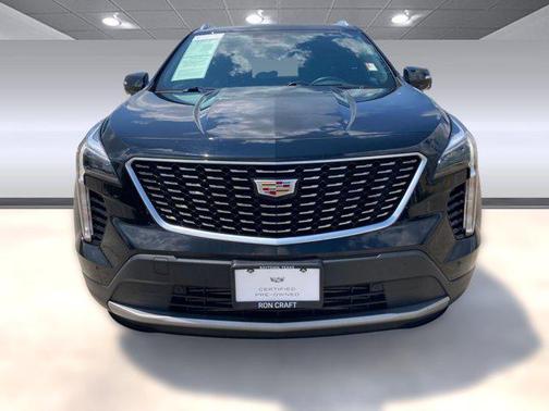 2022 Cadillac XT4 Premium Luxury