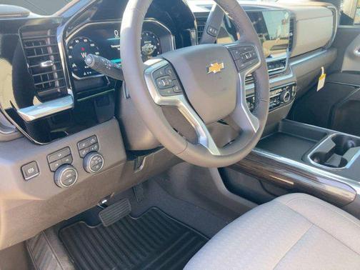 2026 Chevrolet Silverado 3500 LT