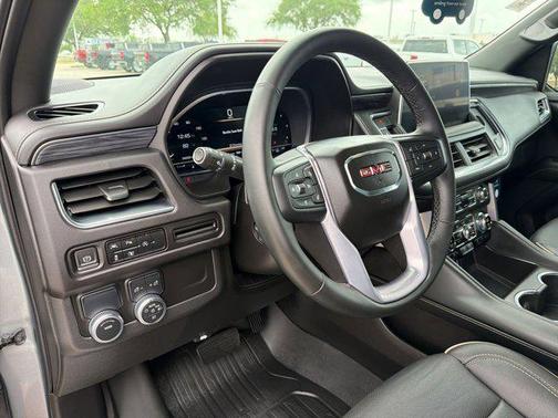Sterling Metallic 2023 GMC Yukon SLT