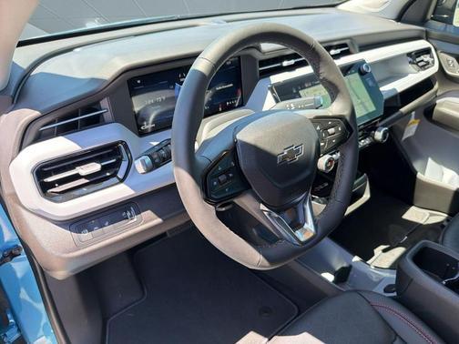 Marina Blue Metallic 2027 Chevrolet Bolt RS