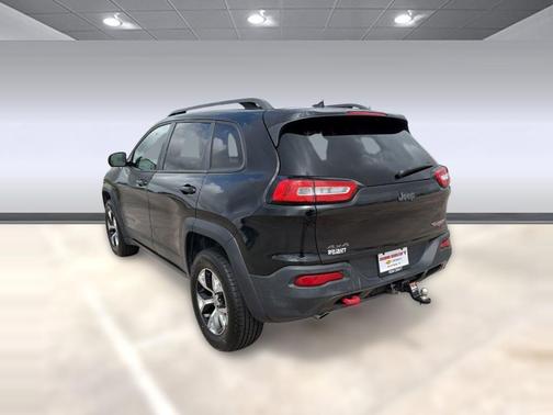 Brilliant Black Crystal Pearlcoat 2014 Jeep Cherokee Trailhawk