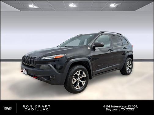 Brilliant Black Crystal Pearlcoat 2014 Jeep Cherokee Trailhawk
