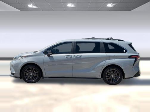 Midnight Black Metallic 2024 Toyota Sienna XSE 7 Passenger