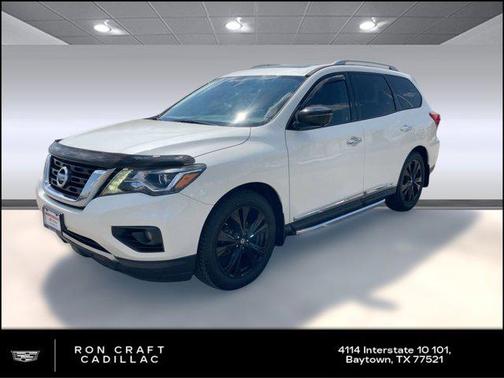 2017 Nissan Pathfinder Platinum