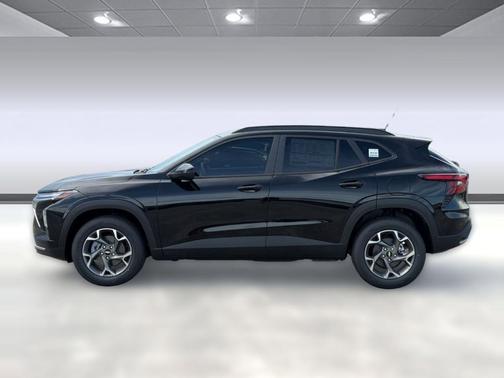 Mosaic Black Metallic 2026 Chevrolet Trax LT