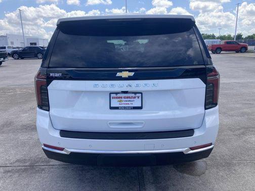 2025 Chevrolet Suburban LS