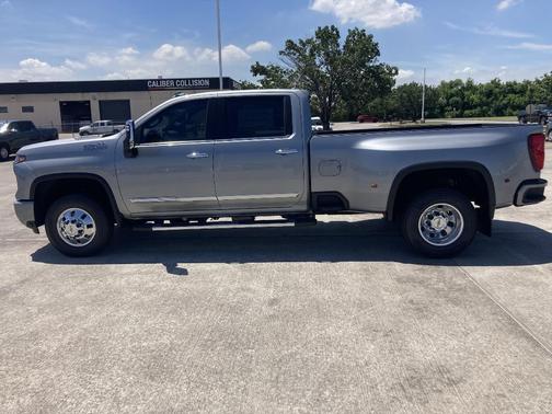 2025 Chevrolet Silverado 3500 High Country