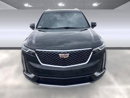 2025 Cadillac XT6 Luxury FWD