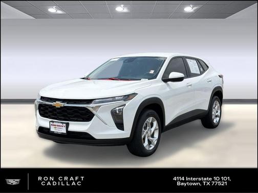 Summit White 2024 Chevrolet Trax LS