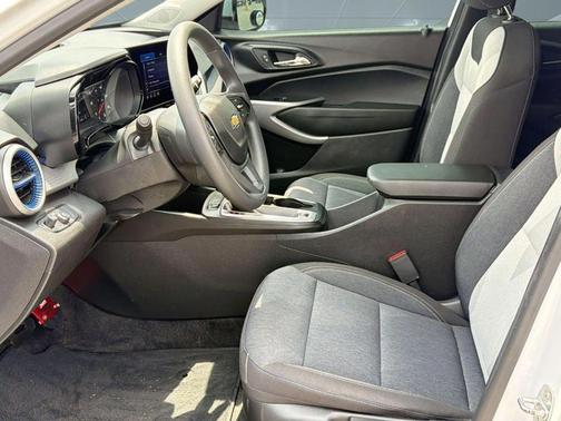 Summit White 2024 Chevrolet Trax LS