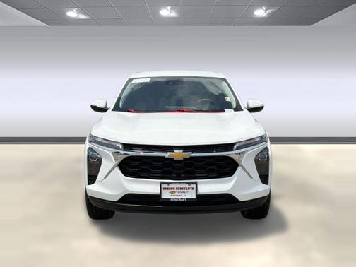 Summit White 2024 Chevrolet Trax LS