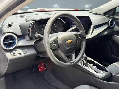Summit White 2024 Chevrolet Trax LS