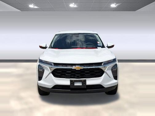 Summit White 2024 Chevrolet Trax LS