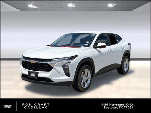 Summit White 2024 Chevrolet Trax LS