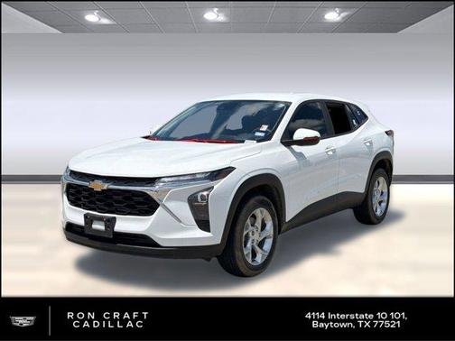 Summit White 2024 Chevrolet Trax LS