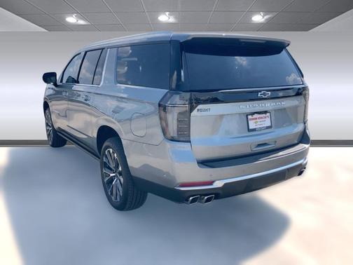 2025 Chevrolet Suburban 4WD High Country