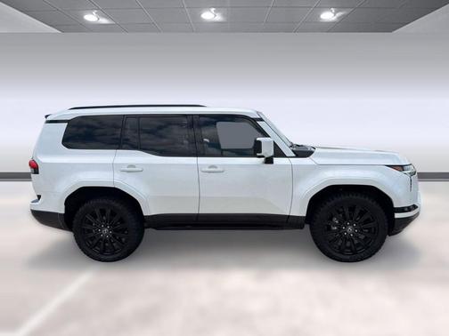Eminent White Pearl 2025 Lexus GX 550 Luxury