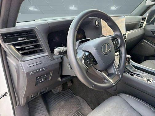 Eminent White Pearl 2025 Lexus GX 550 Luxury