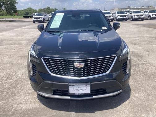 2021 Cadillac XT4 Premium Luxury