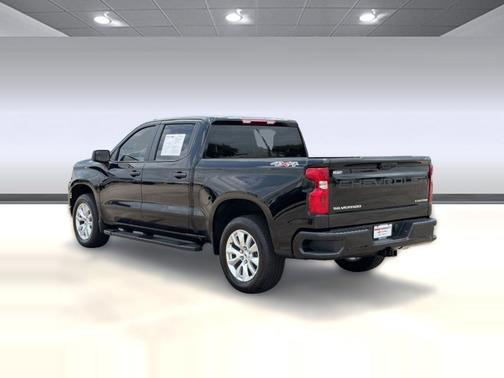 Black 2026 Chevrolet Silverado 1500 Custom