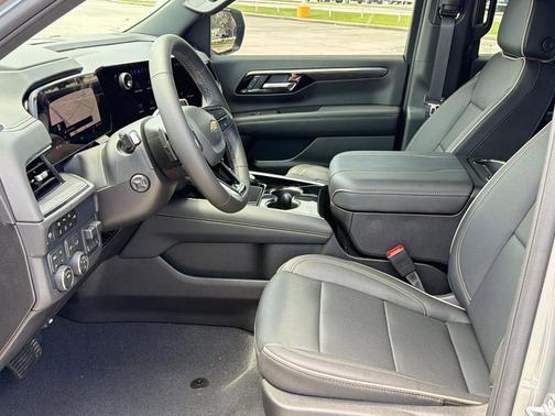 Sterling Gray Metallic 2026 Chevrolet Suburban Premier